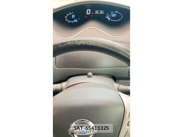 Nissan SERENA 2015-10 7330018-24