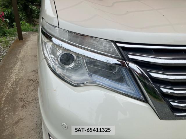 Nissan SERENA 2015-10 7330018-2