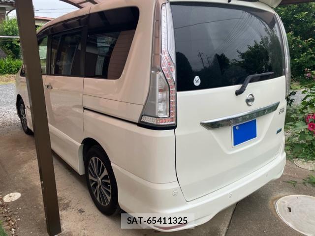 Nissan SERENA 2015-10 7330018-4