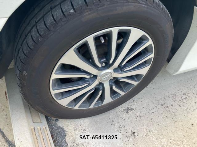 Nissan SERENA 2015-10 7330018-8