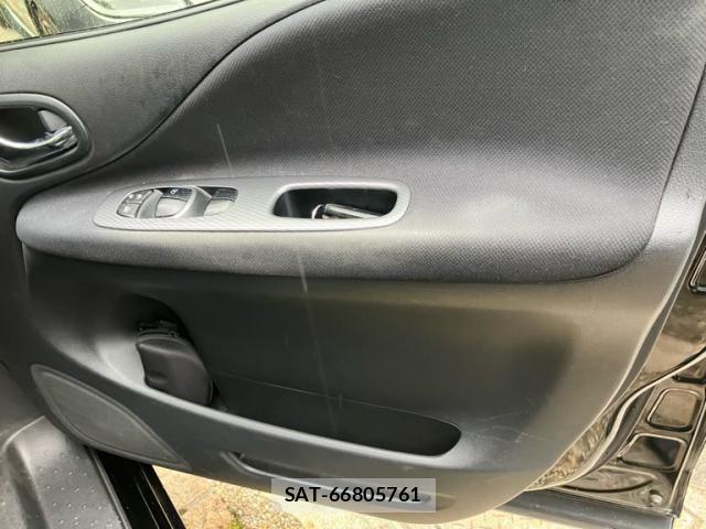 Nissan SERENA 2014-04 7330015-8