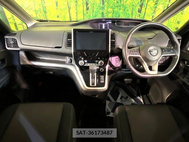 Nissan SERENA 2018-02 7329989-1