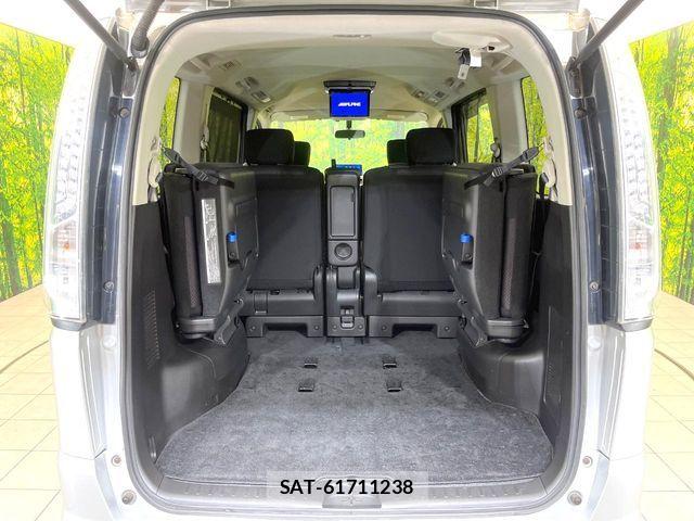 Nissan SERENA 2012-08 7359792-10