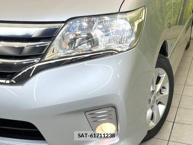 Nissan SERENA 2012-08 7359792-12