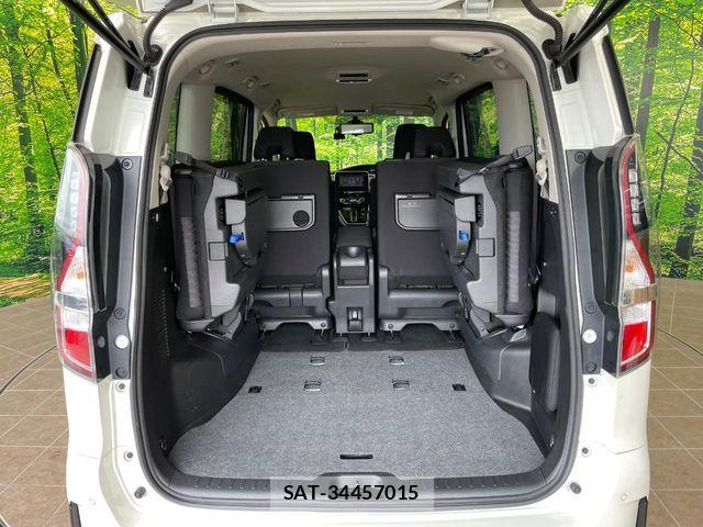 Nissan SERENA 2022-06 7359771-10