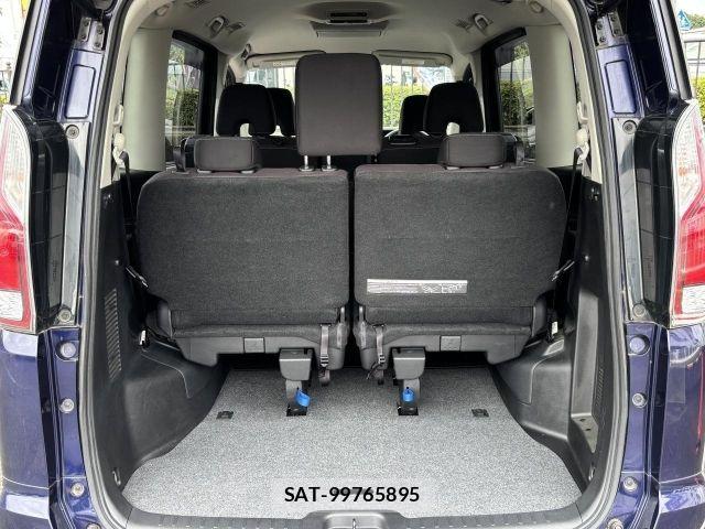 Nissan SERENA 2017-03 7359789-11