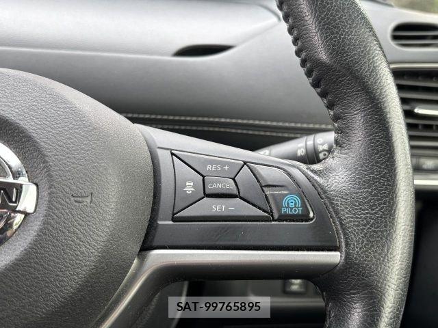 Nissan SERENA 2017-03 7359789-17