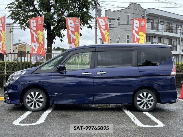 Nissan SERENA 2017-03 7359789-18