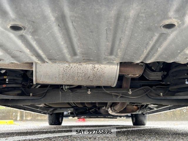 Nissan SERENA 2017-03 7359789-28