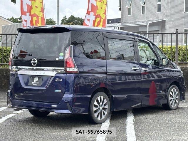 Nissan SERENA 2017-03 7359789-2