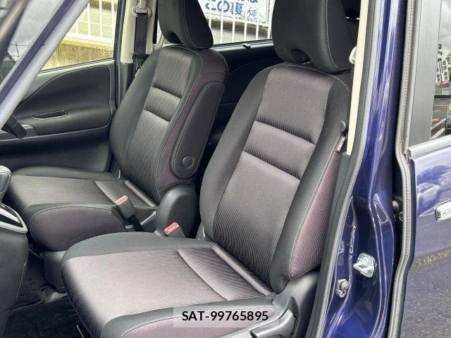 Nissan SERENA 2017-03 7359789-8