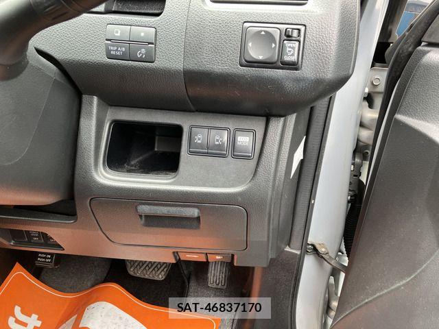 Nissan SERENA 2013-08 7359804-7