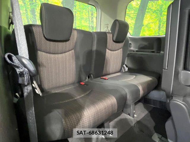 Nissan SERENA 2016-07 7359795-9