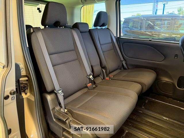 Nissan SERENA 2018-03 7359782-9