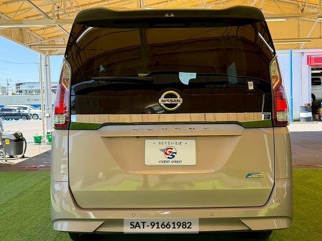 Nissan SERENA 2018-03 7359782-18