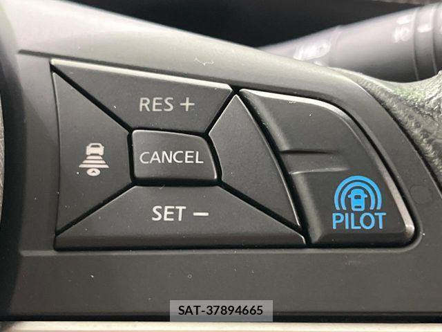 Nissan SERENA 2017-02 7359784-5