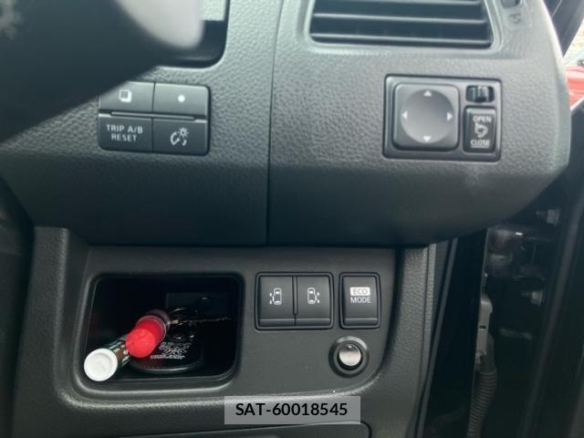 Nissan SERENA 2013-09 7359801-12
