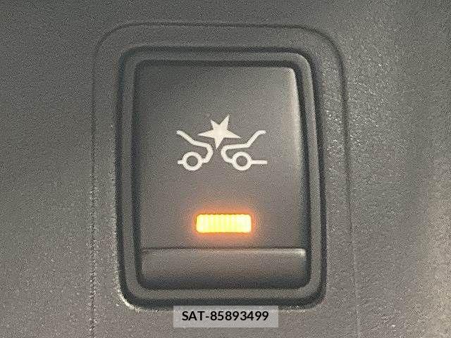Nissan SERENA 2017-12 7359778-9