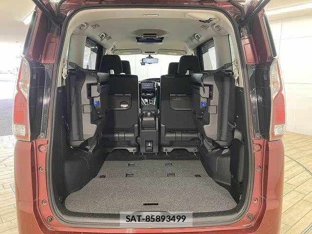 Nissan SERENA 2017-12 7359778-12