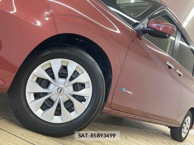 Nissan SERENA 2017-12 7359778-18