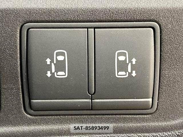 Nissan SERENA 2017-12 7359778-8