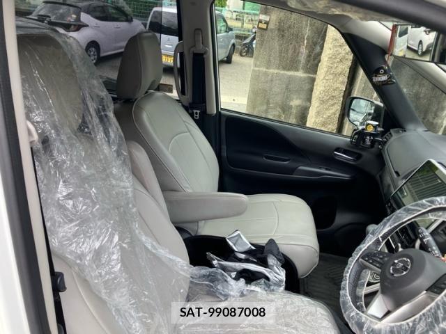 Nissan SERENA 2019-02 7359796-14