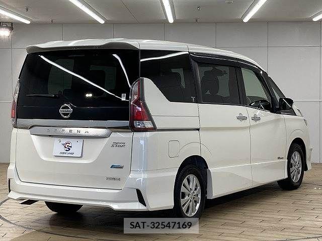Nissan SERENA 2017-09 7359783-16