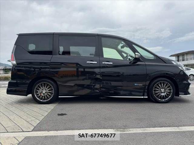 Nissan SERENA 2018-10 7359775-11
