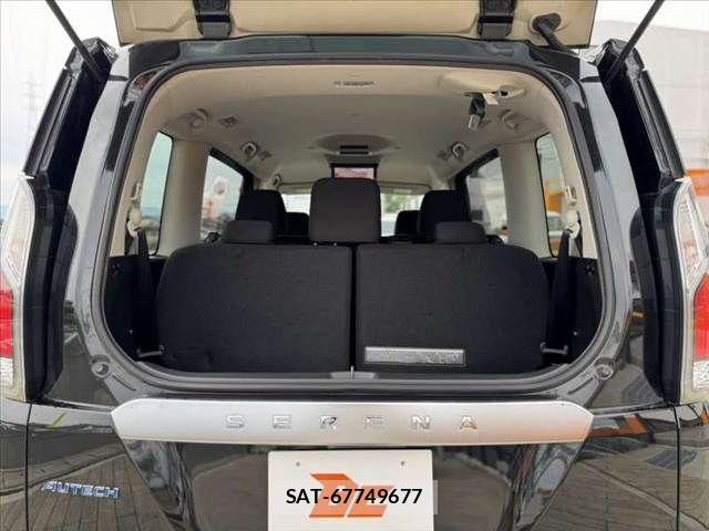 Nissan SERENA 2018-10 7359775-20