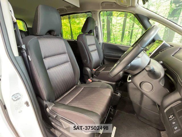Nissan SERENA 2016-10 7359791-7
