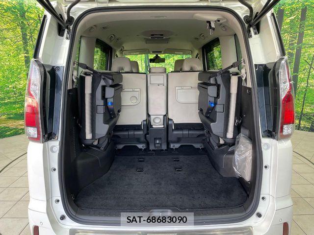 Nissan SERENA 2018-02 7359780-10