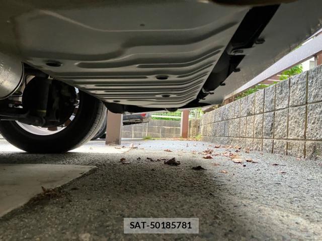 Nissan SERENA 2017-07 7359786-20
