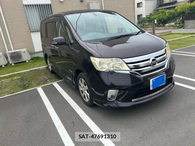 Nissan SERENA 2013-08 7359800-1