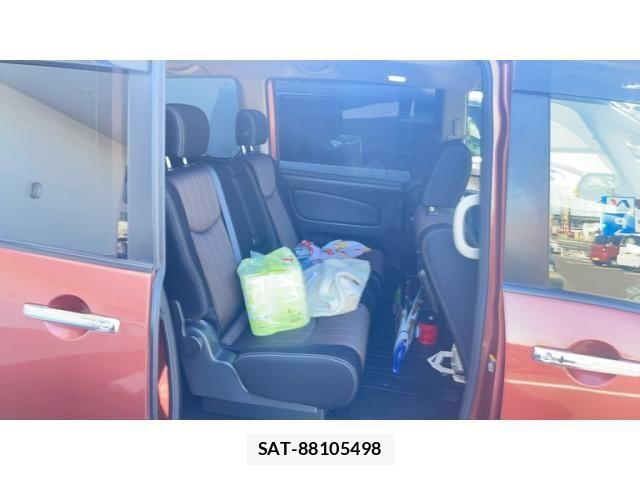 Nissan SERENA 2014-05 7359797-11