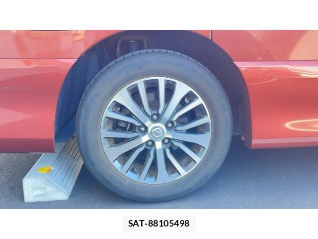 Nissan SERENA 2014-05 7359797-4