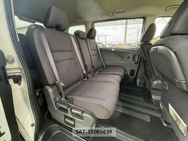 Nissan SERENA 2016-10 7359785-12