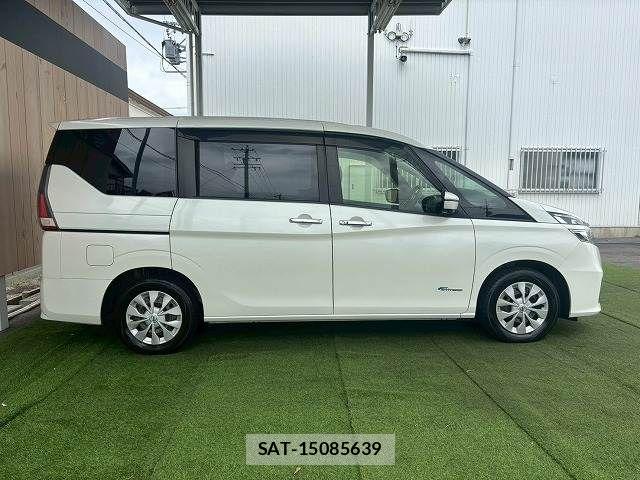 Nissan SERENA 2016-10 7359785-15