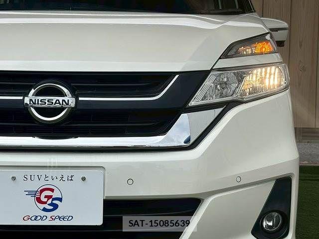 Nissan SERENA 2016-10 7359785-18