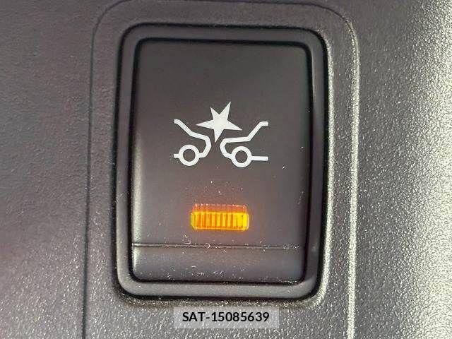 Nissan SERENA 2016-10 7359785-8
