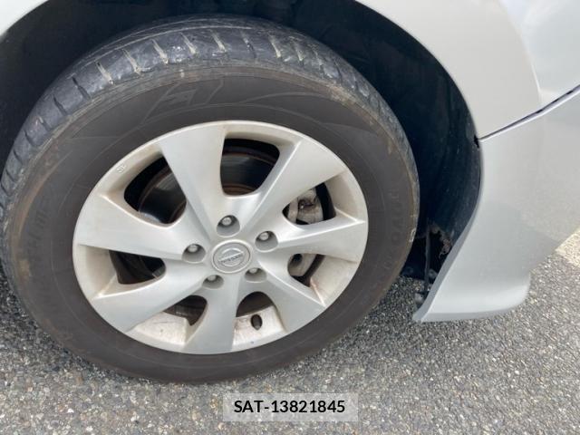 Nissan SERENA 2013-06 7359802-2