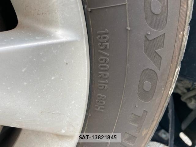 Nissan SERENA 2013-06 7359802-3