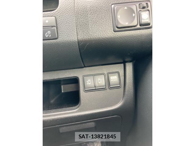 Nissan SERENA 2013-06 7359802-8