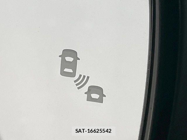Nissan SERENA 2022-02 7359770-6