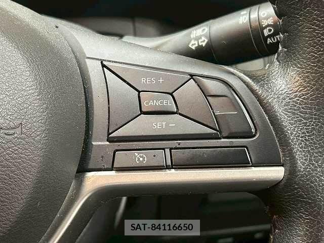 Nissan SERENA 2017-07 7359794-6