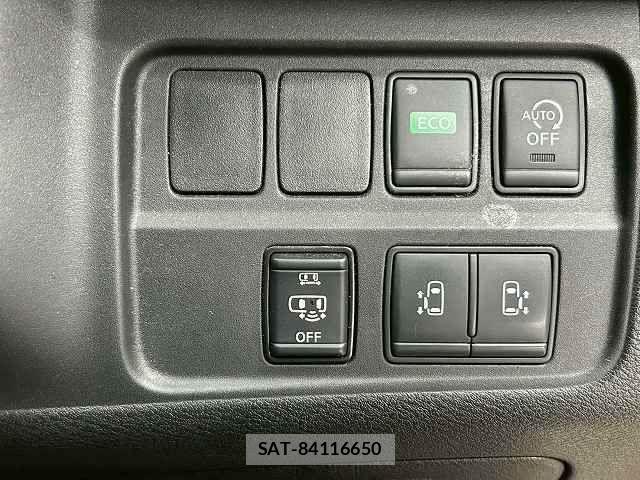 Nissan SERENA 2017-07 7359794-8