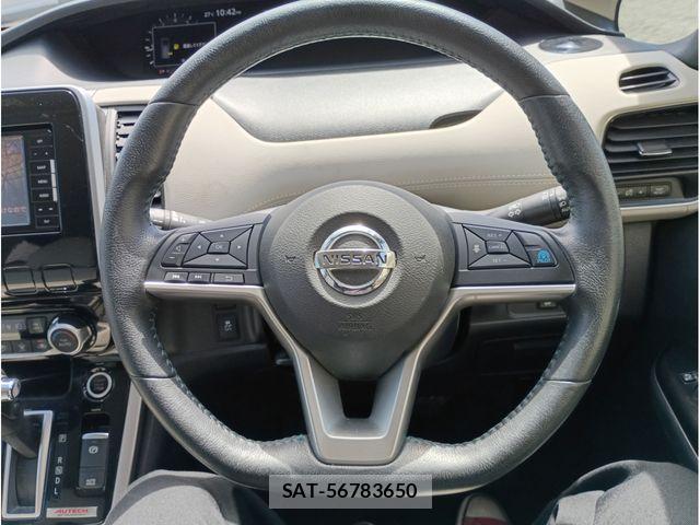 Nissan SERENA 2018-03 7359790-10
