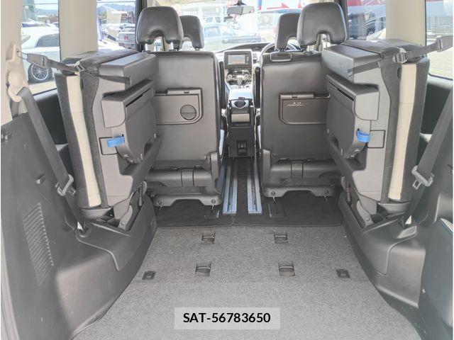 Nissan SERENA 2018-03 7359790-19