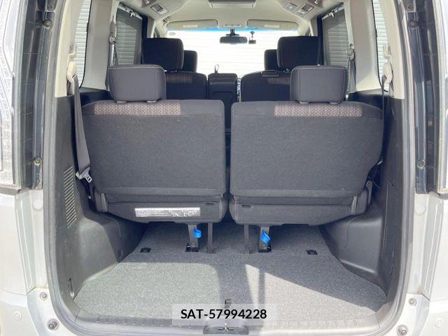 Nissan SERENA 2014-07 7359793-10