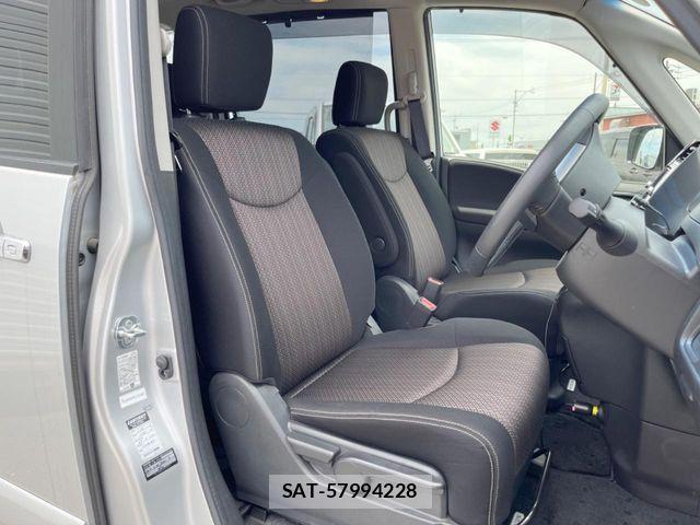 Nissan SERENA 2014-07 7359793-7