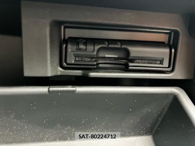 Nissan SERENA 2015-06 7359799-17